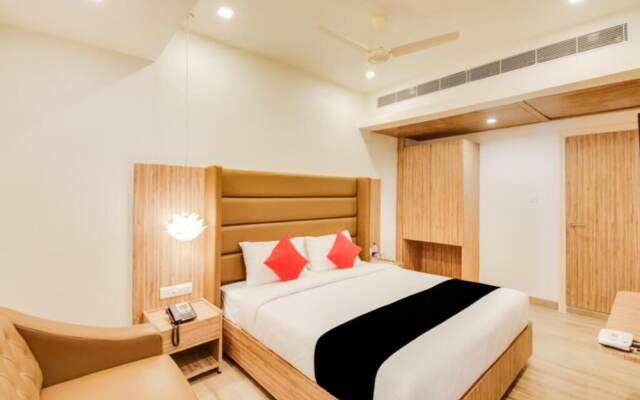 Capital O 62639 Inn The Centre