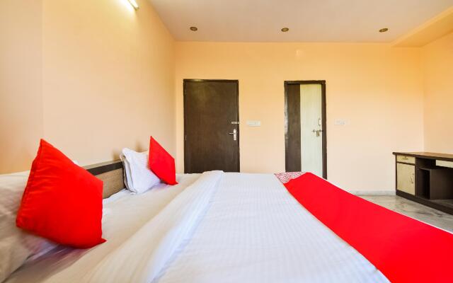 OYO Flagship 62492 Hotel Royal Residency