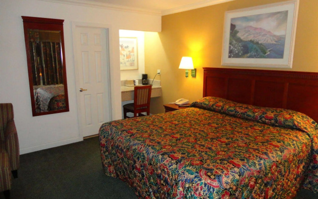 Redondo Inn and Suites