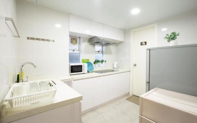 JD Large 110sqm 3 bedroom 2 min from MTR