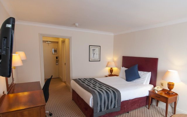The Bell Hotel London Epping