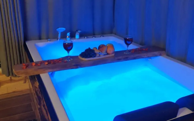 Vadilife Suit