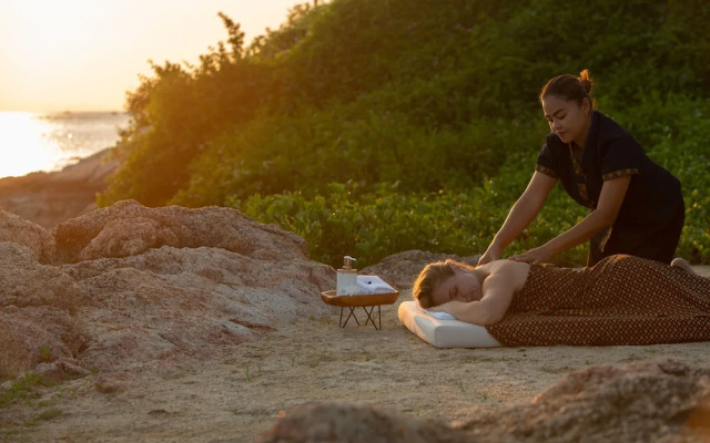 Kerem Luxury Beachfront Villas