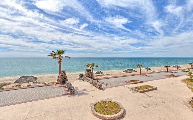 Paradise Villa 19 by Kivoya