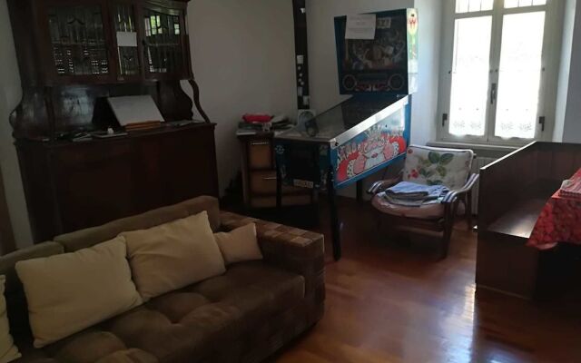 B&B Brunate Kangucavallo