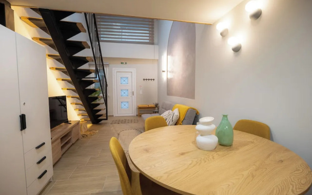 Vayas Residences Agora