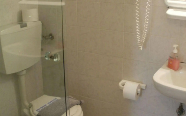 Vincenzo Family Hotel