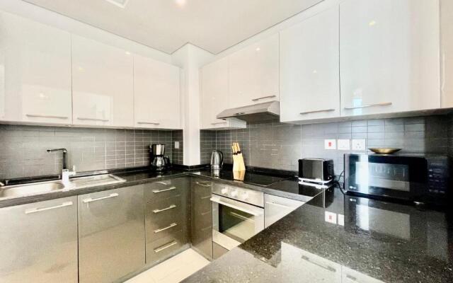 Stunning Marina View with Balcony - Airbetter