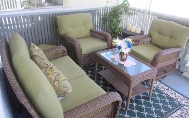 Captain Cook Apartments