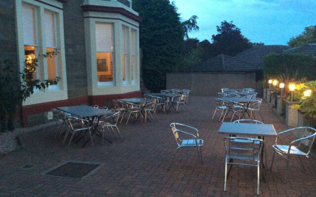 Taychreggan Hotel