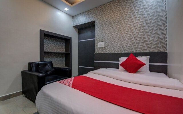 Oyo 29204 Hotel Blue Sapphire