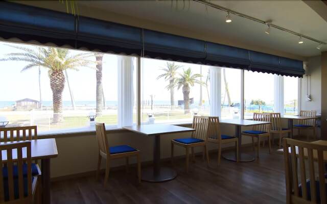 Marine Blue where you can stay with dogs