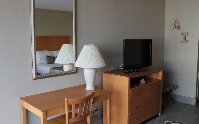 Beachside Motel