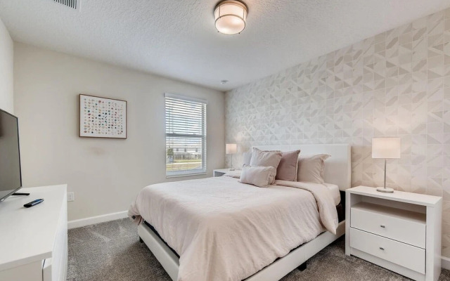 1596 MC - Enchanted 6BR Villa: Pool, Magic for 14