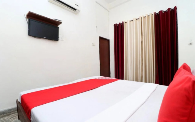 Hotel Rr Villa By OYO Rooms