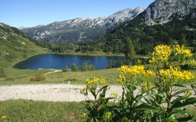 Ferienwohnung Hierzegger