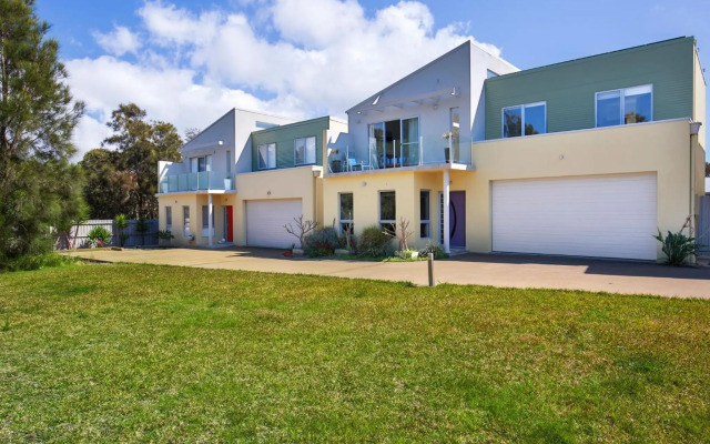 Thalassa I Pet Friendly I 2 Mins Walk to Beach