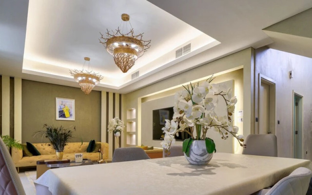 KOHH – 3BR Townhouse in Claret