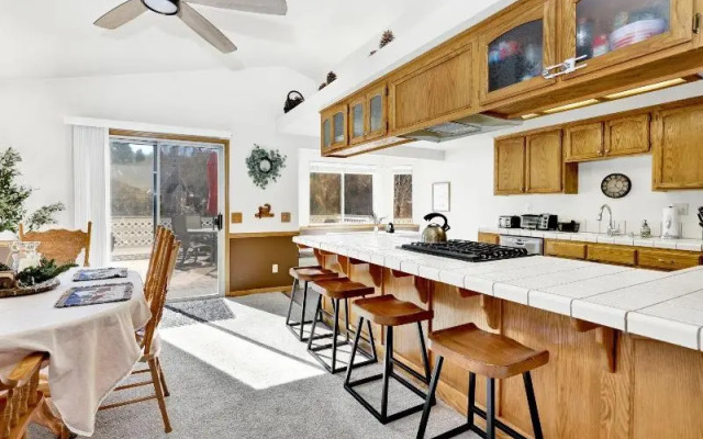 Divine Chateau #2357