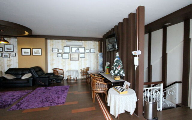 ZEN Rooms Menteng Cikini