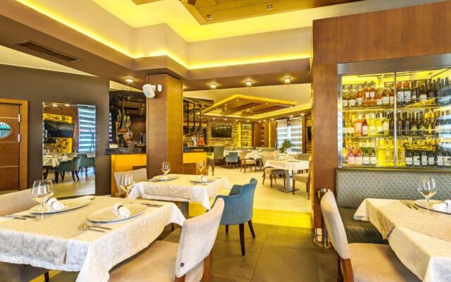 Amira Boutique Hotel