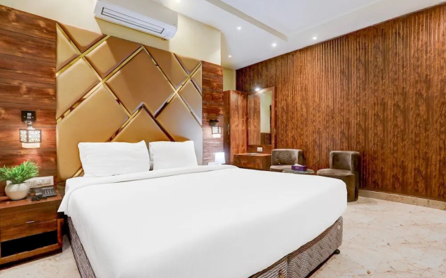 Luxurious Family Retreat With Pool in Patna