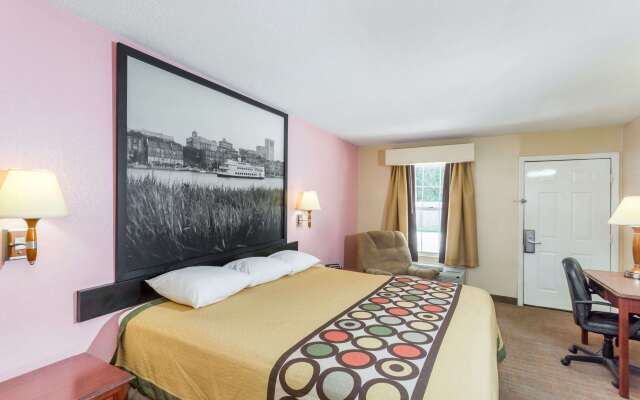 Super 8 by Wyndham Statesboro