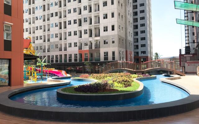 Stunning And Comfy Studio Apartment Transpark Juanda