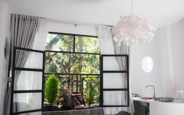 Sophie Studio