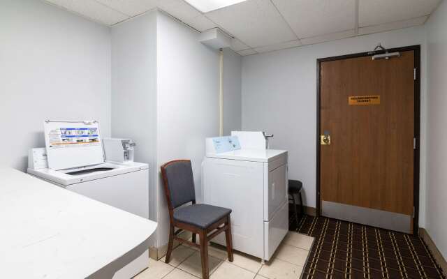 Americas Best Value Inn Fargo