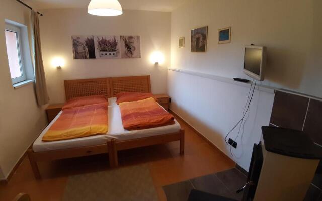 Pavlov24 - Zahradní Apartmány