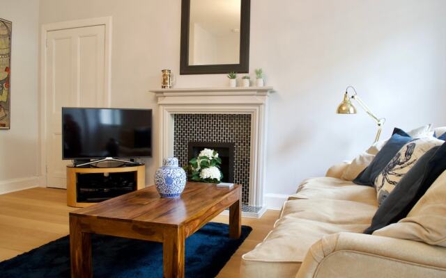 1 Bedroom West End Apartment