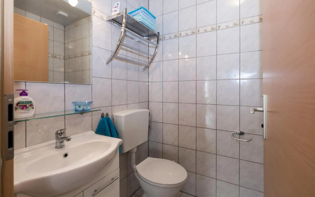 Apartment Twisting By The Private Pool