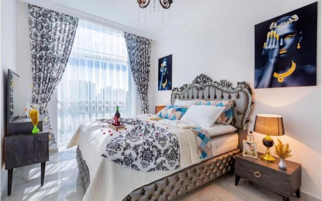 Suit Residence