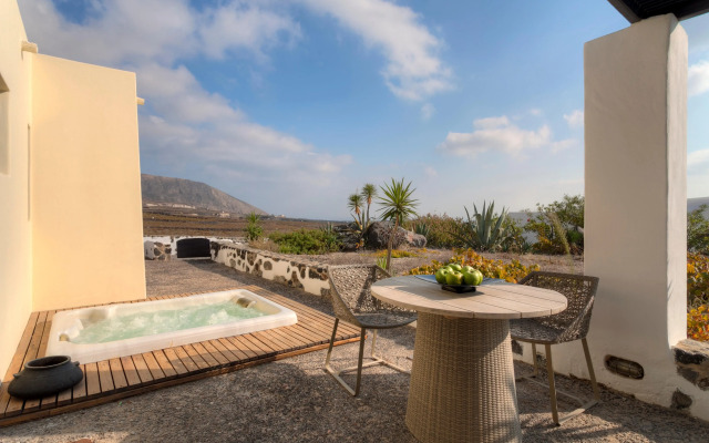 Vedema, a Luxury Collection Resort, Santorini
