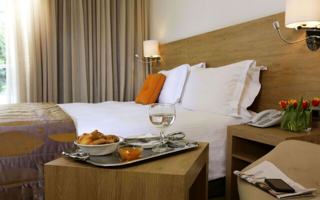 Golden Age Hotel