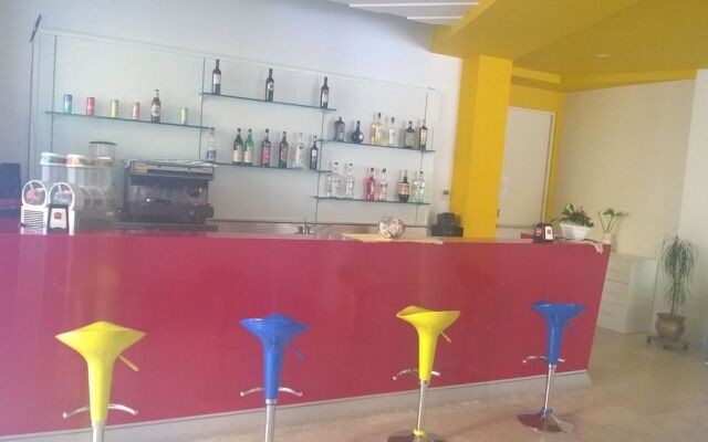 Club Hotel
