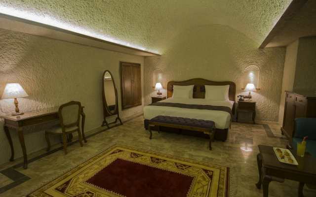 Artemis Cave Suites - Adults Only