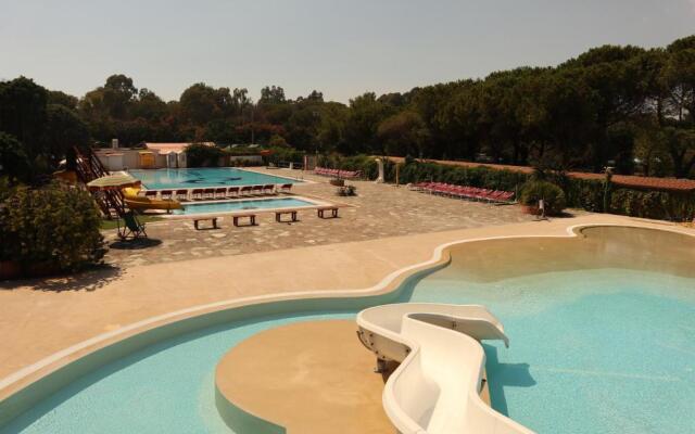 Happy Camp mobile homes in Camping Village Paestum