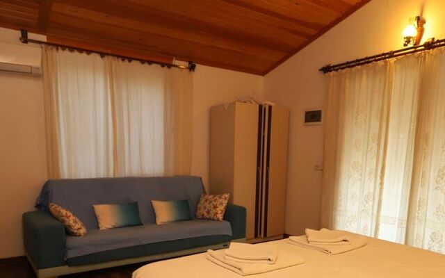 Bizim Cennet Bungalow Gabaklar Koyu