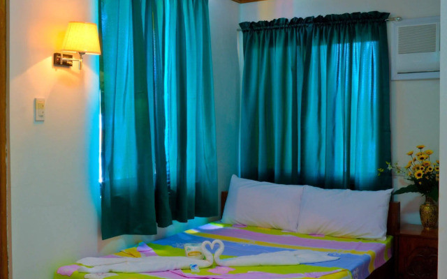 Sea Jewel Beach Resort Puerto Galera