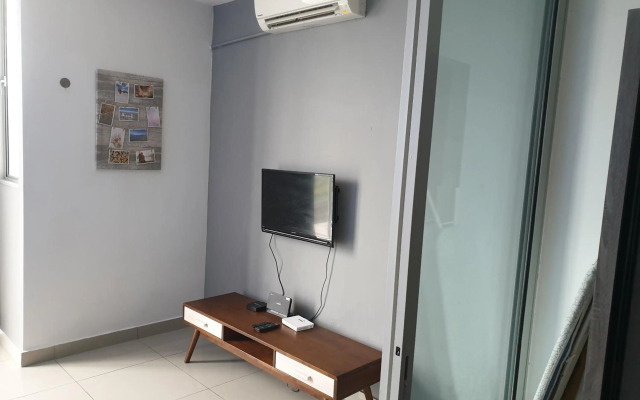 Seri Kembangan Facilities Level Free WIFI Cozy Home - 3Elements