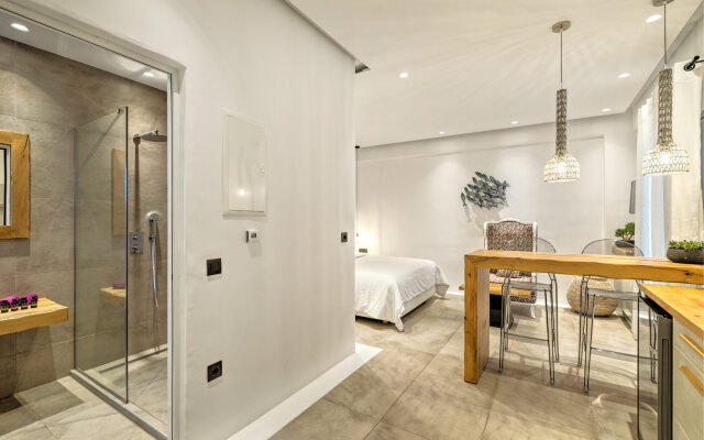 Portes Mykonos Suites & Villas