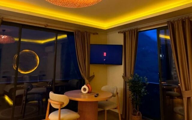 Valent Suit Bungalov