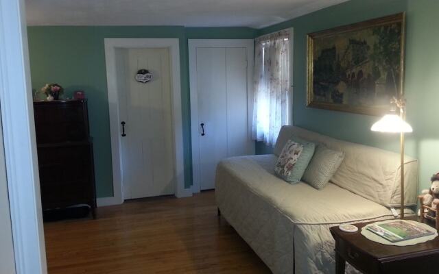 Truman Gillet House Bed & Breakfast