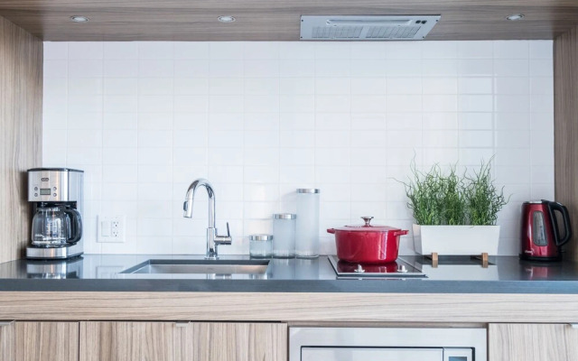 QuickStay - Luxury in Yorkville (Yonge & Bloor)