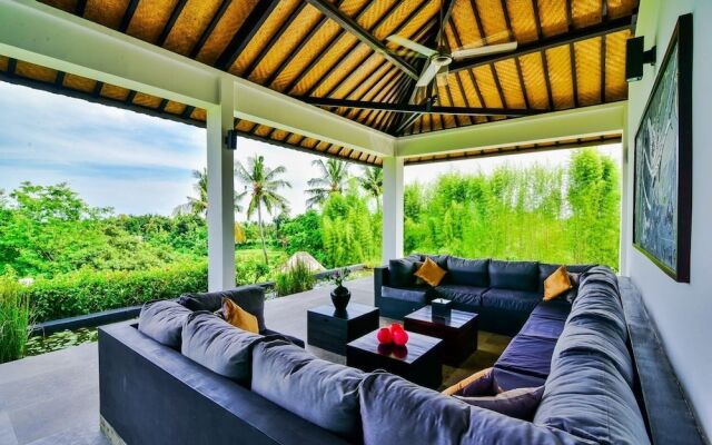 Lovina Residence