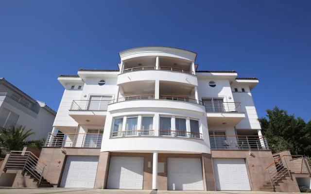 New Luxury Apartments