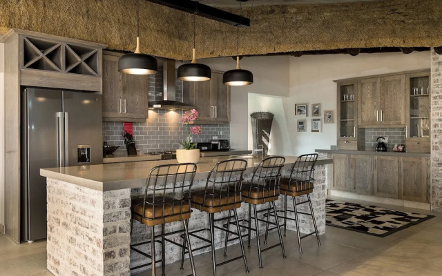 Cayley Mountain Resort