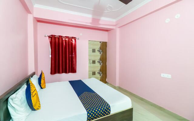 OYO Flagship 64304 Shri Hari Residency